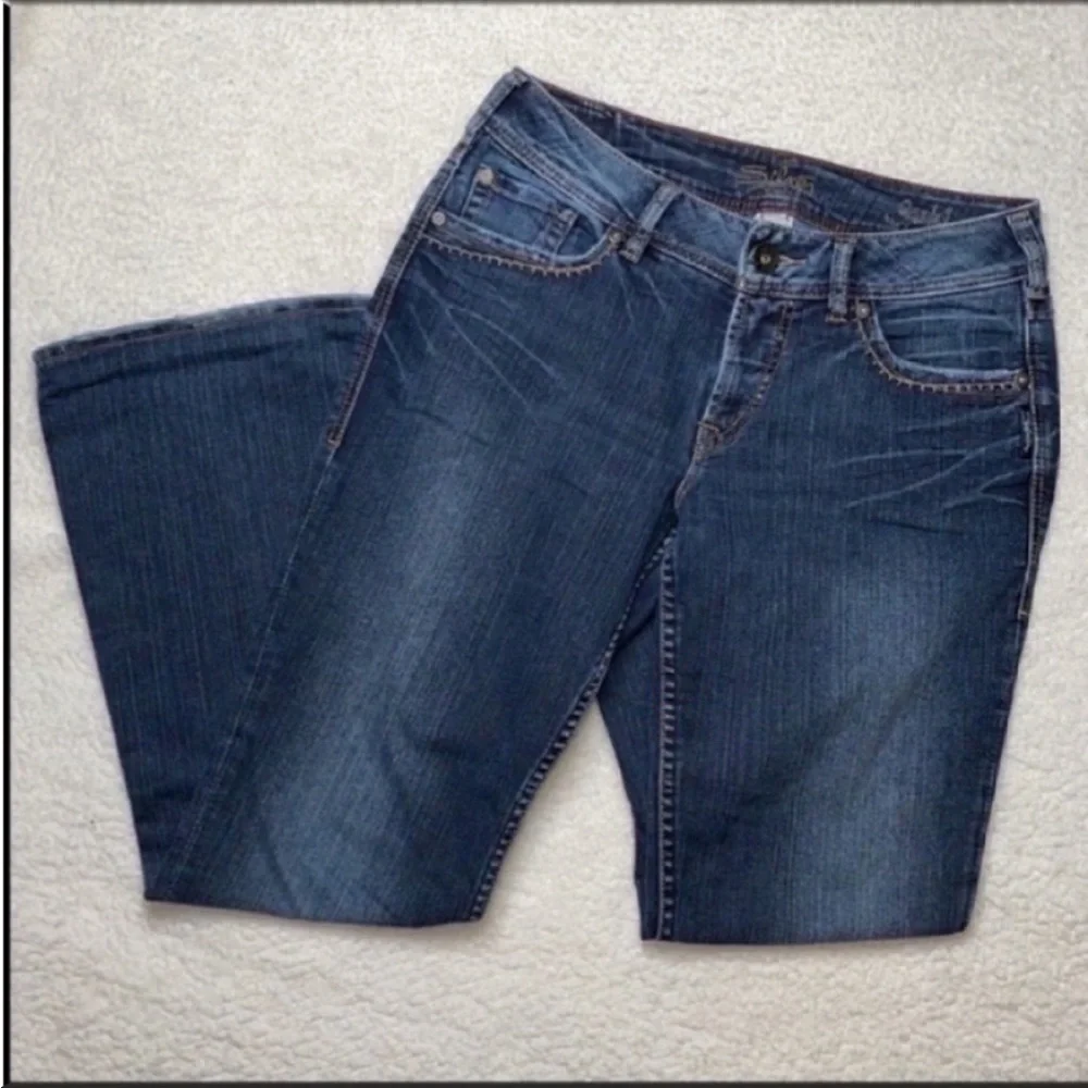 Silver Jeans Dark Blue Bootcut Women Jeans 28x29 - Picture 3 of 11